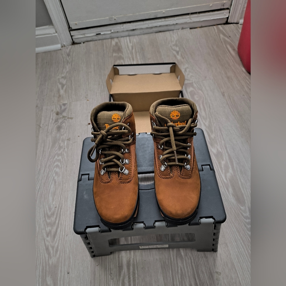 Youth Field Boot Mid Lace-Up Boot